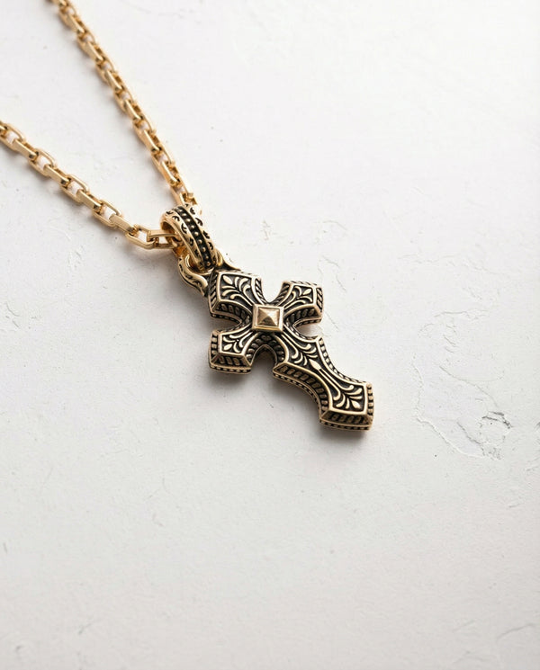 Croix INITIUM ET FINIS (or jaune 14 carats)